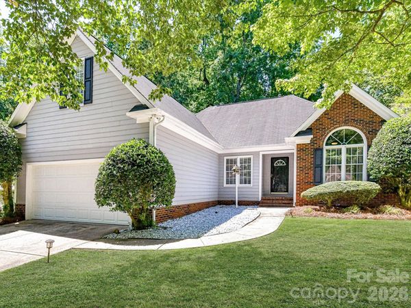 4303 Stonefield Drive, Charlotte, NC 28269