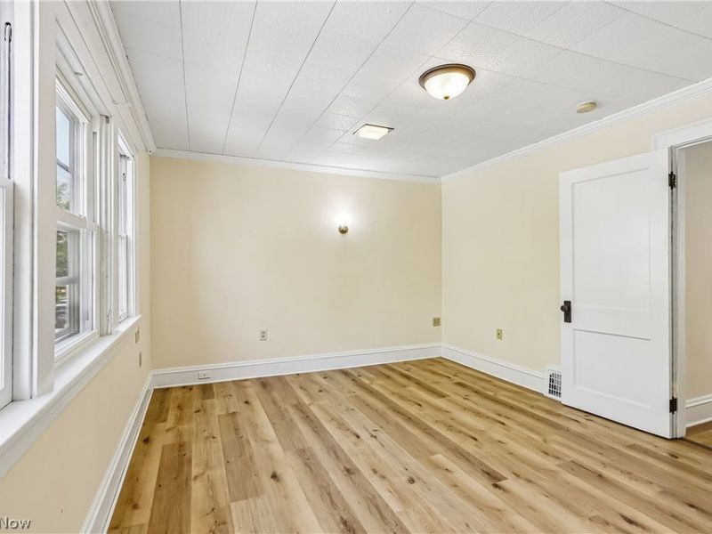 2033 Tate Avenue, Cleveland, OH 44109 Photo 23