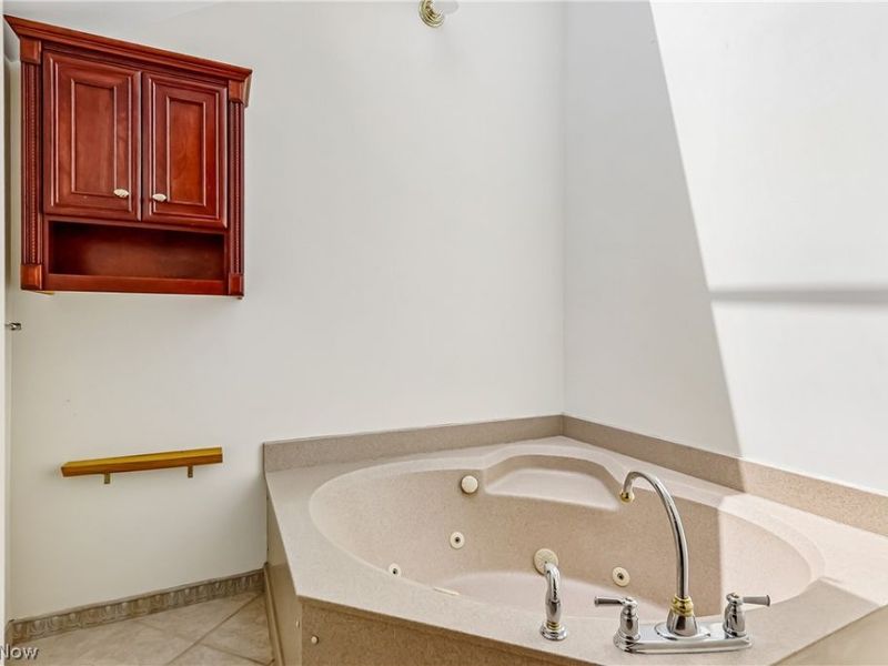 2033 Tate Avenue, Cleveland, OH 44109 Photo 28