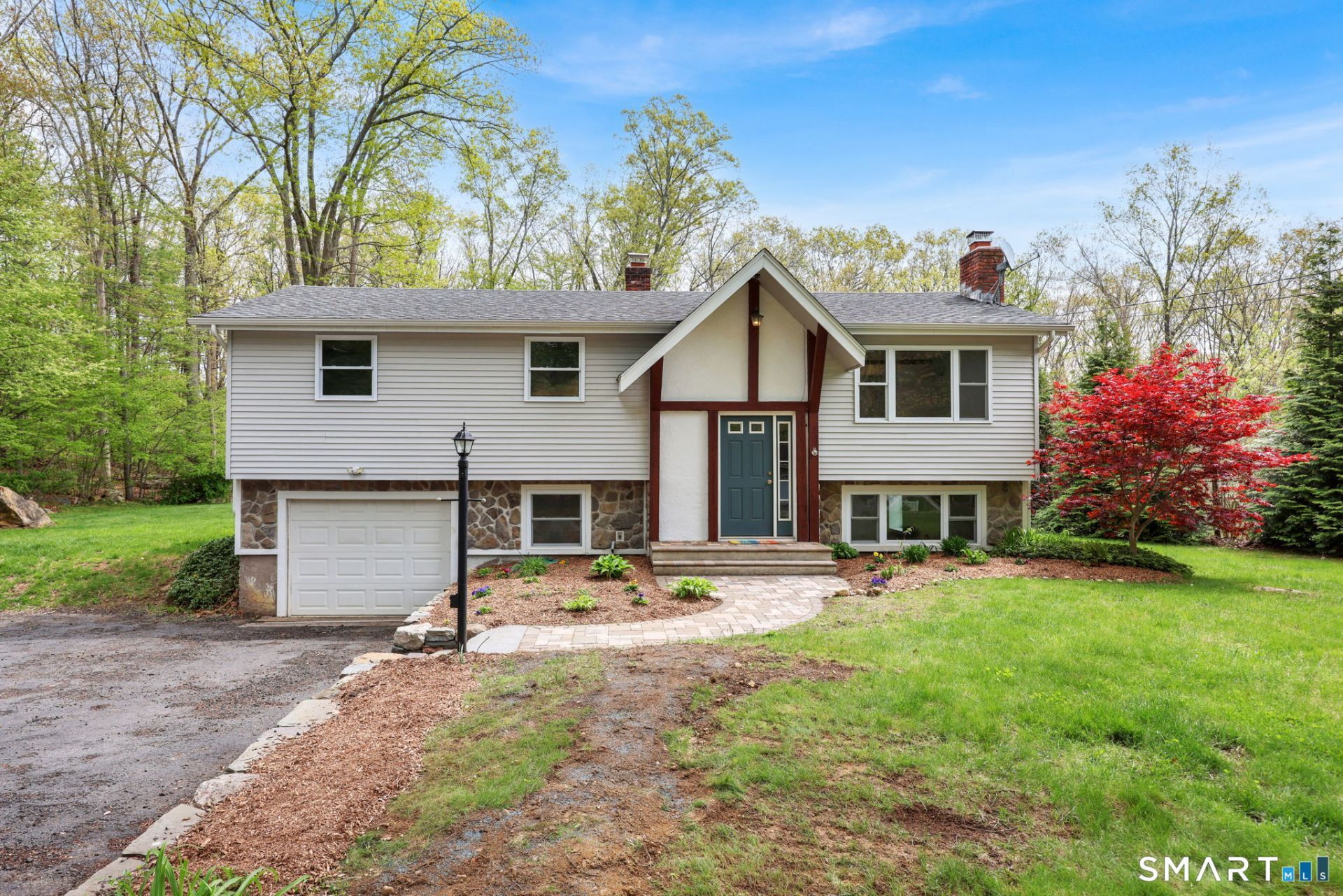 30 Lucerne, Willington, CT 06279 Main Photo