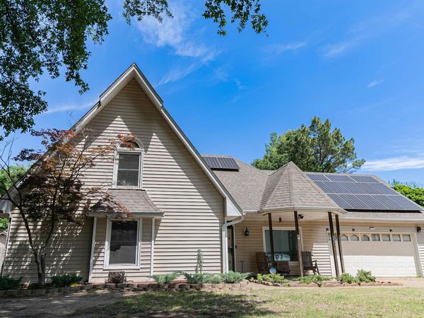 812 Putting Green Drive, Blytheville, AR 72315