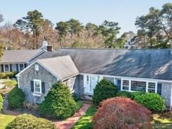 148 Seapine Rd, Chatham, MA 02650