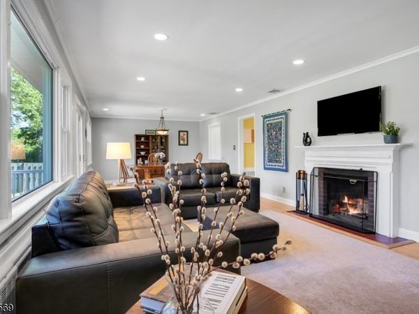 492 King George Rd, Bernards, NJ 07920