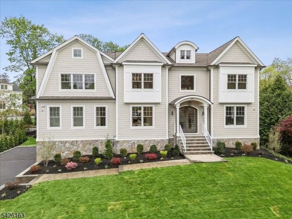 34 Crestview Ave, Madison, NJ 07940