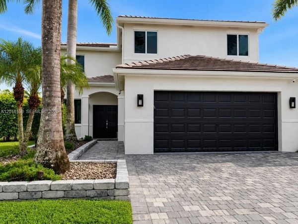 709 Bald Cypress Rd , Weston, FL 33327