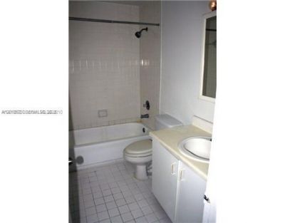 365 SW 86th Ave , Unit 203, Pembroke Pines, FL 33025 Photo