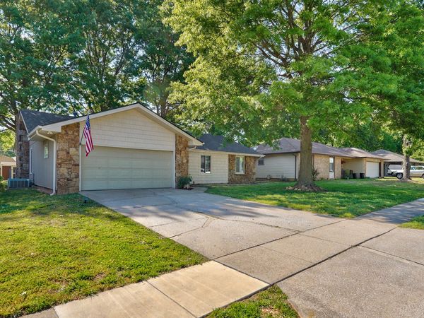 3267 S Benton Avenue , Springfield, MO 65807