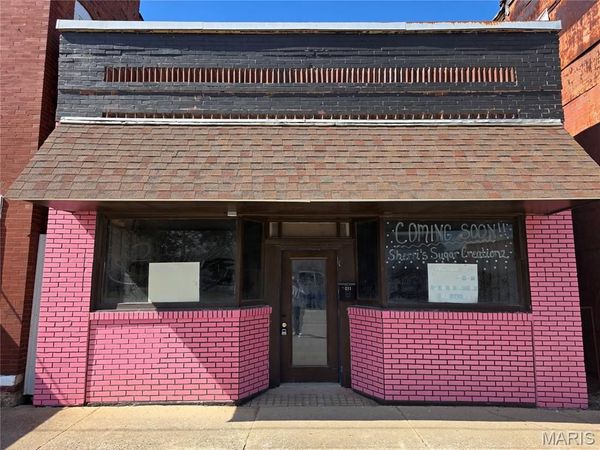 211 E Central Avenue , Benld, IL 62009