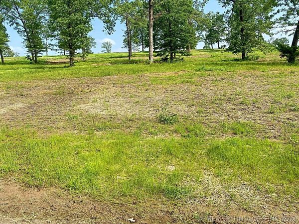 810 Winsor Place , Tahlequah, OK 74464