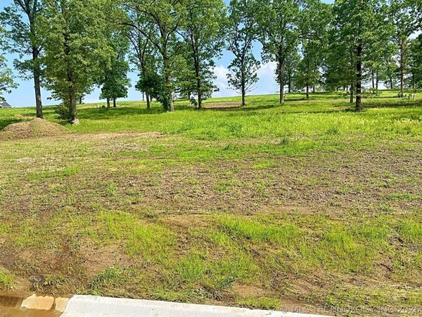792 Winsor Place , Tahlequah, OK 74464