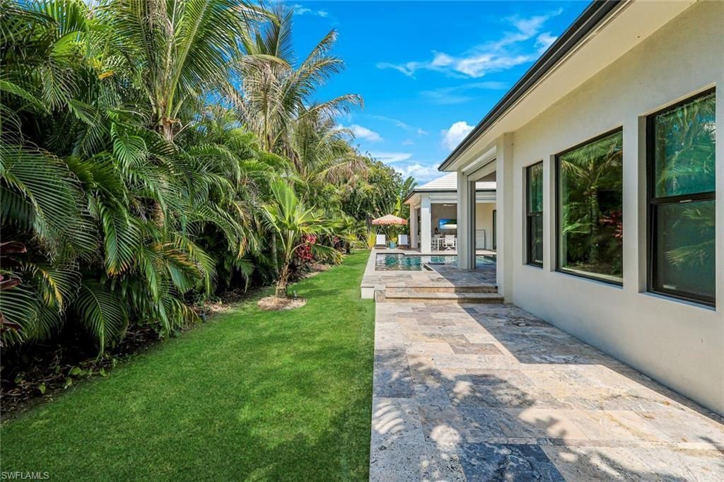 760 Park Shore Dr , Naples, FL 34103 Photo