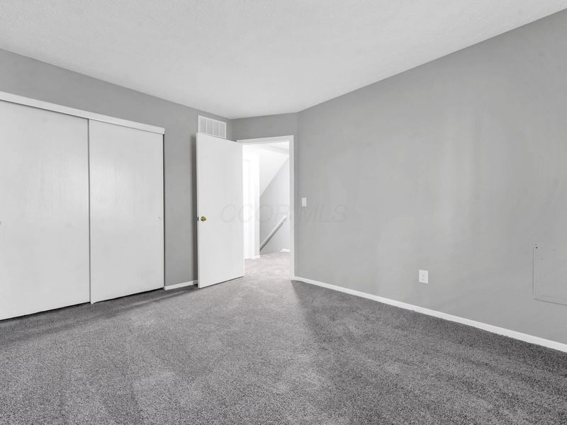 3083 Highcliff Court , Columbus, OH 43231 Photo 13