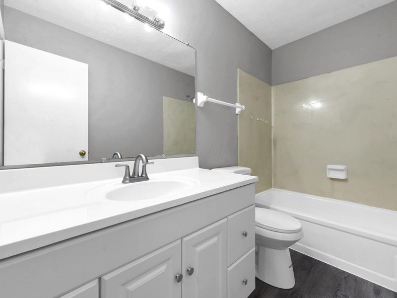 3083 Highcliff Court , Columbus, OH 43231 Photo 14