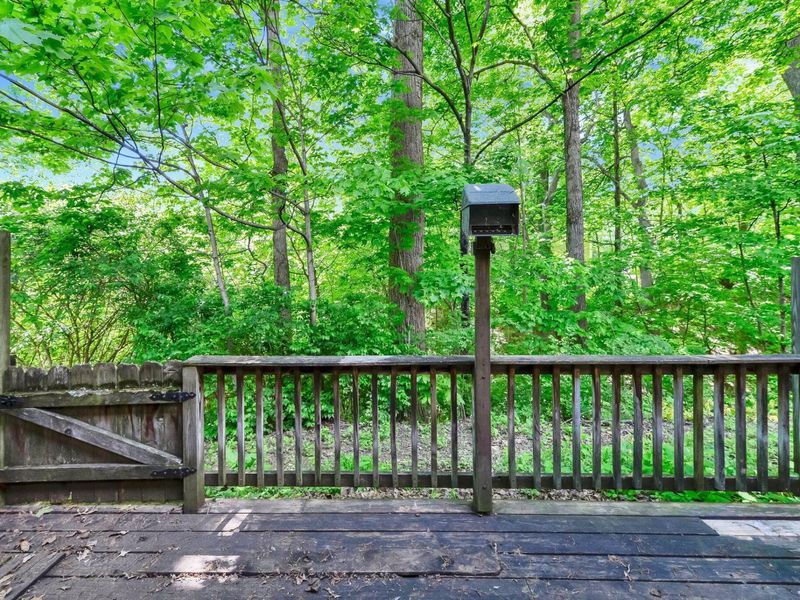 3083 Highcliff Court , Columbus, OH 43231 Photo 22