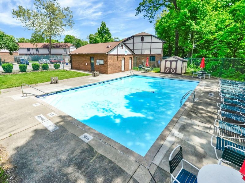 3083 Highcliff Court , Columbus, OH 43231 Photo 23