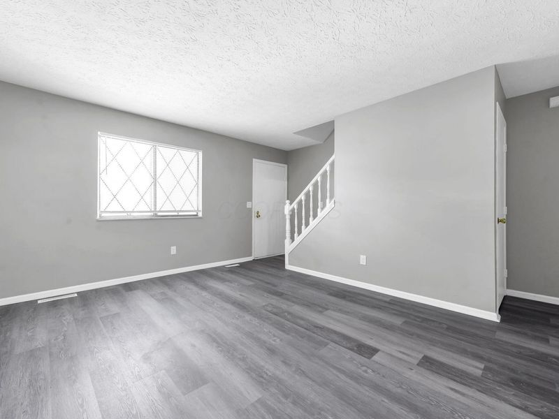 3083 Highcliff Court , Columbus, OH 43231 Photo 4