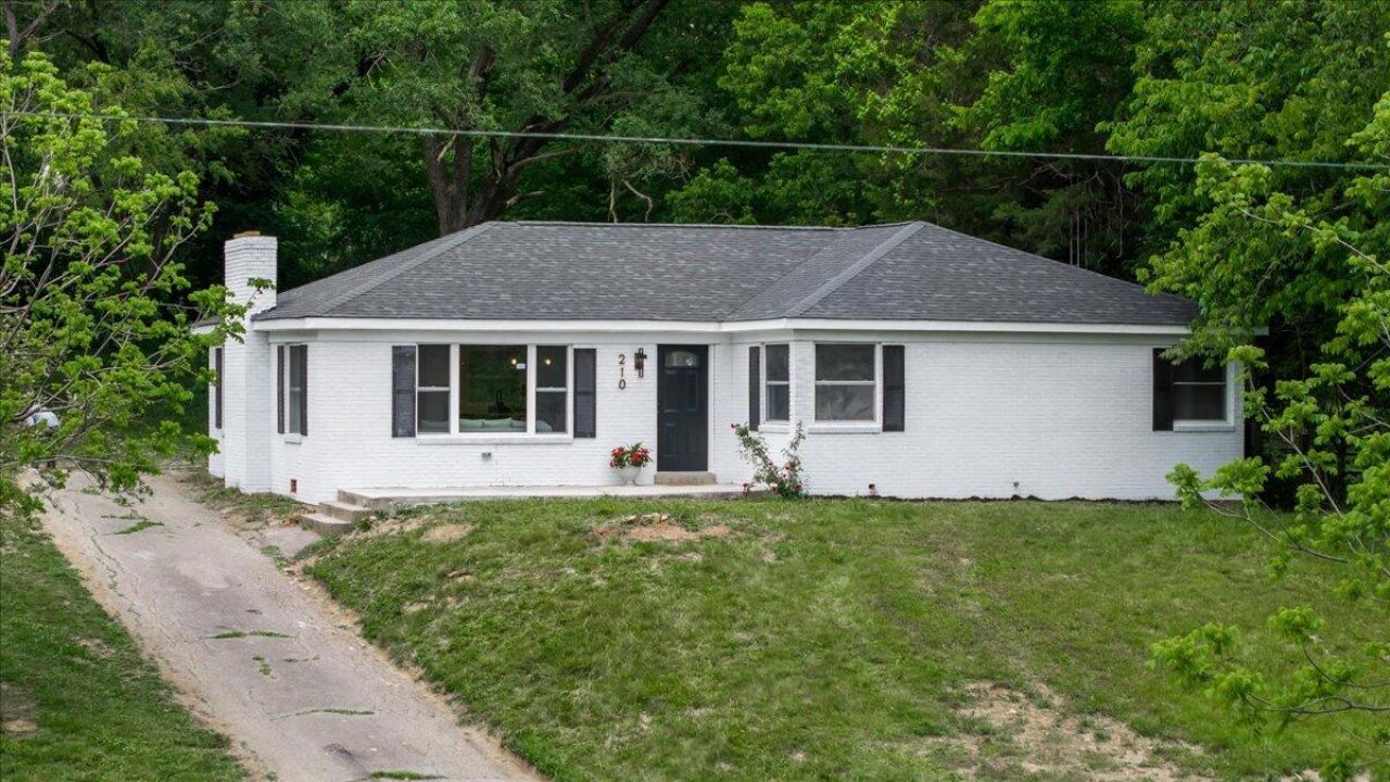 210 Helm Street, Stanford, KY 40484