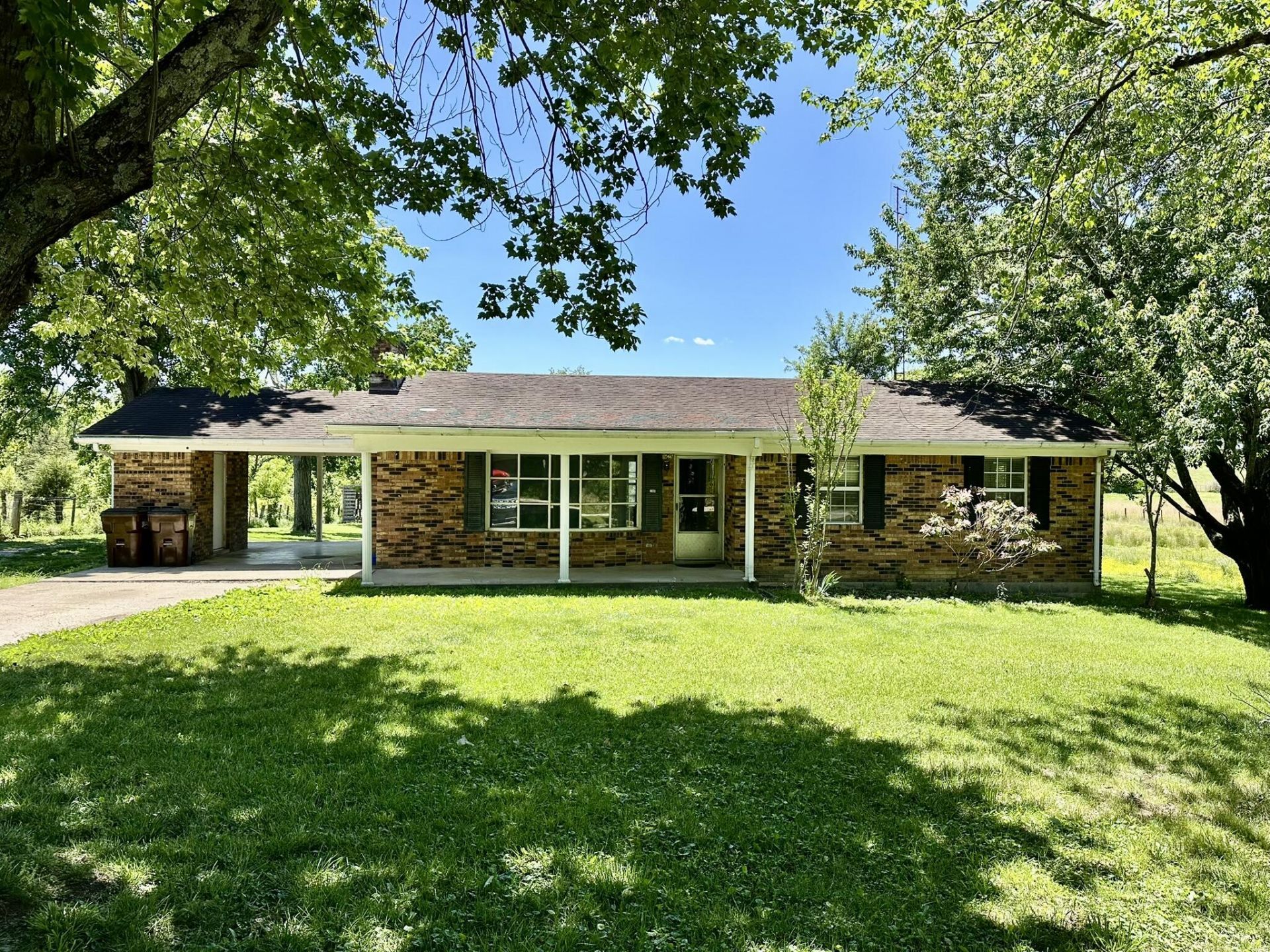1364 Kentucky Hwy 2750, Crab Orchard, KY 40419