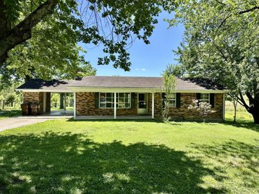 1364 Kentucky Hwy 2750, Crab Orchard, KY 40419