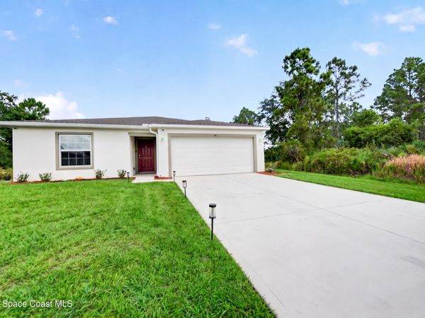681 Floyd Street SE , Palm Bay, FL 32909