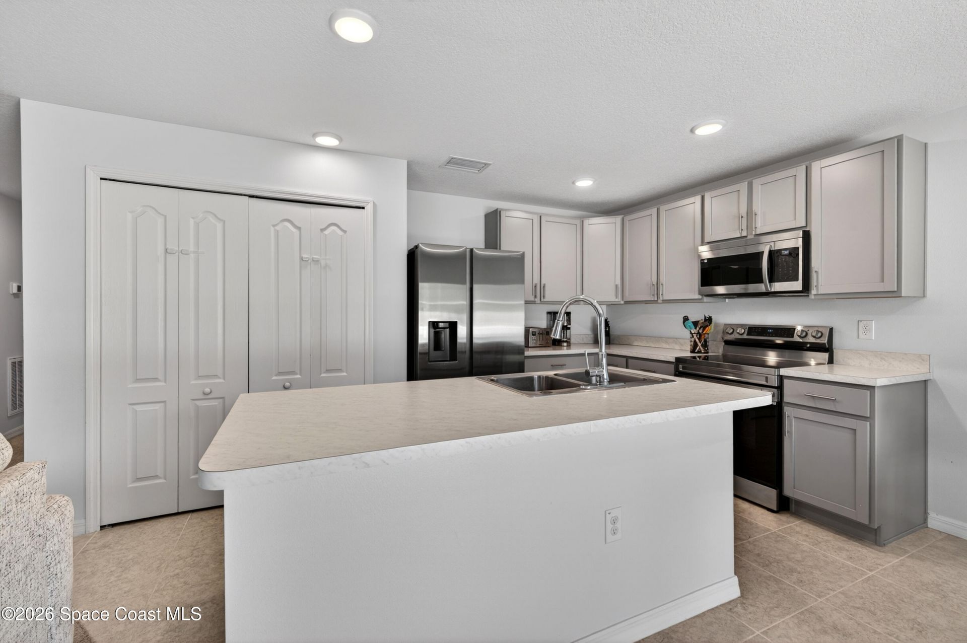681 Floyd Street SE , Palm Bay, FL 32909 Photo