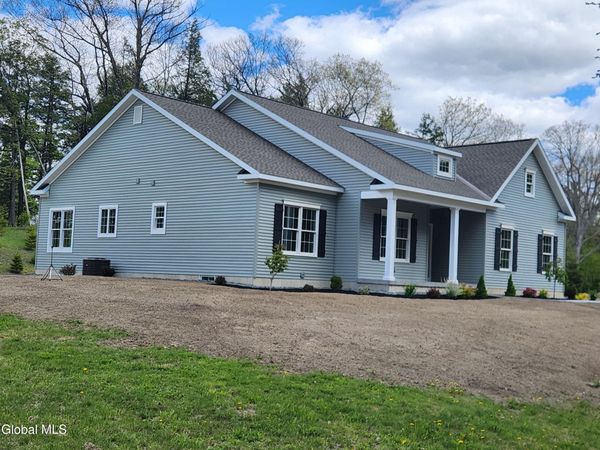 258 Springer Road, Unit 5, West Sand Lake, NY 12196