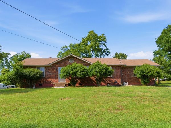113 Leota Dr , Hendersonville, TN 37075