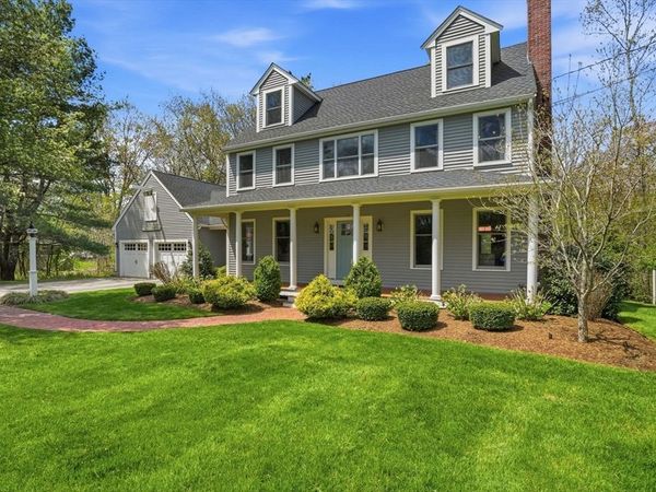 11 Hoop Pole Ln, Norwell, MA 02061