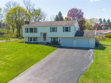 114 Pamela Lane, Newark, NY 14513