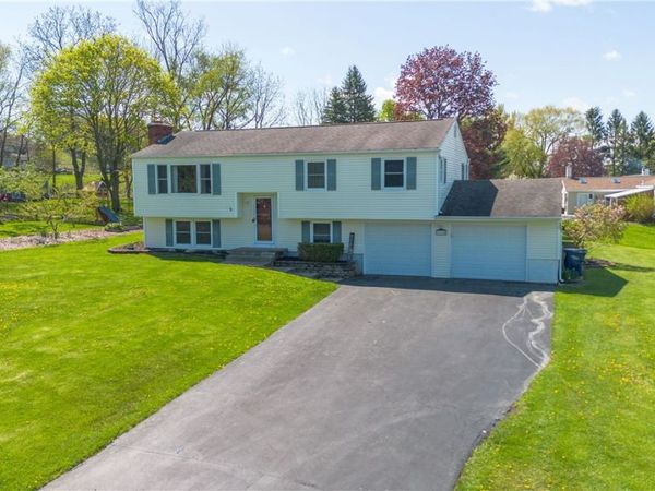 114 Pamela Lane, Newark, NY 14513
