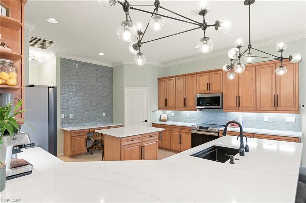 8503 Laurel Lakes Cv , Naples, FL 34119 Photo
