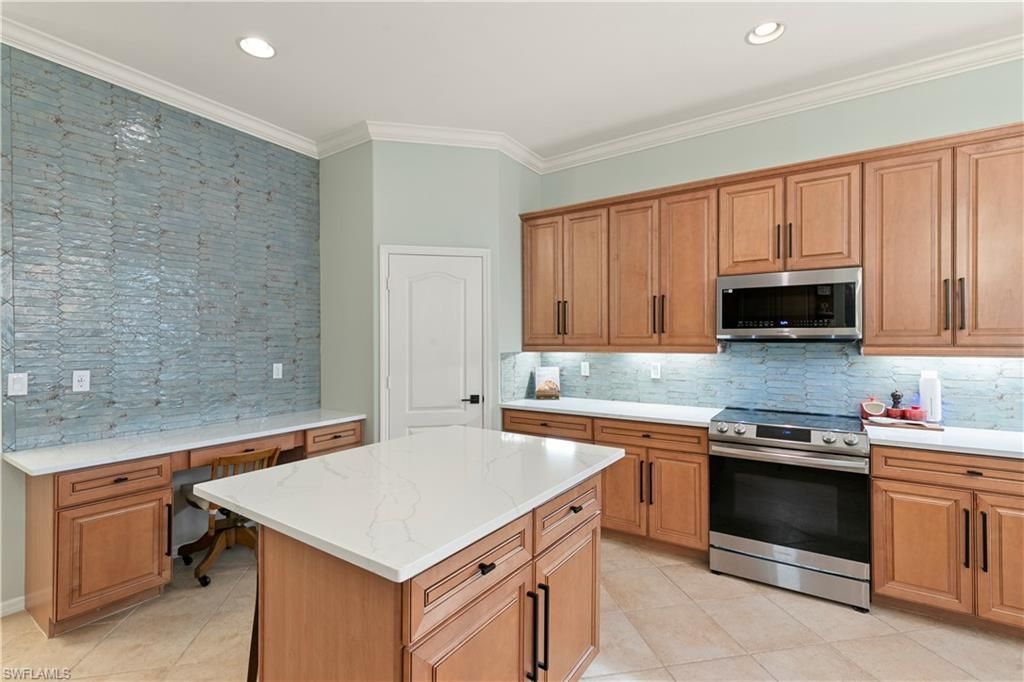 8503 Laurel Lakes Cv , Naples, FL 34119 Photo