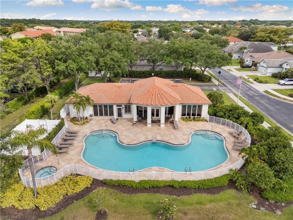 8503 Laurel Lakes Cv , Naples, FL 34119 Photo