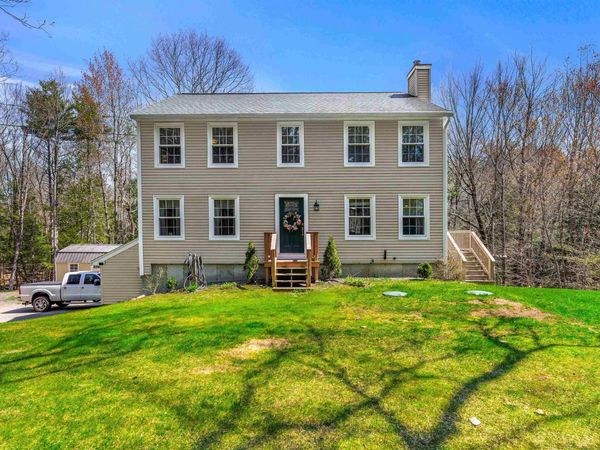 75 Mcdaniel Shore Drive, Barrington, NH 03825