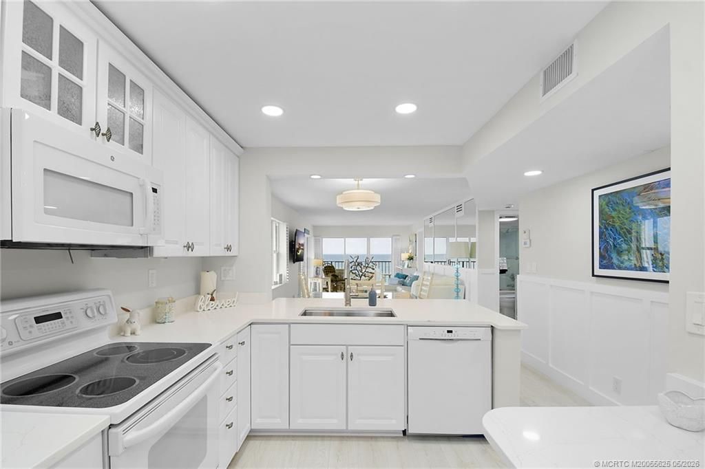 9400 S Ocean Drive, Unit 901, Jensen Beach, FL 34957 Photo