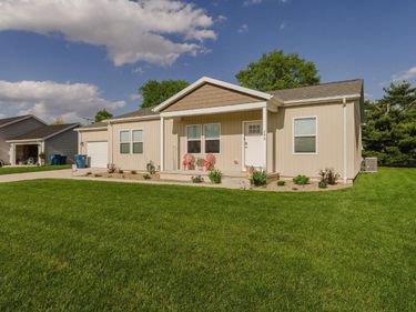 299 Caleb Drive, Fremont, OH 43420