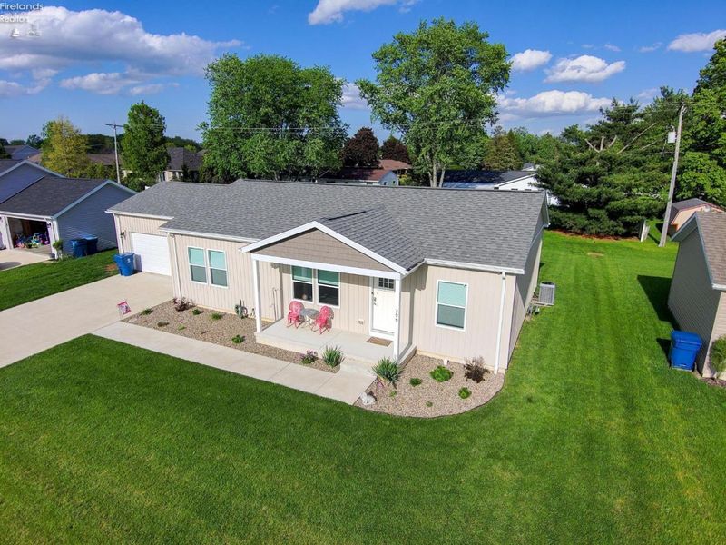 299 Caleb Drive, Fremont, OH 43420 Photo 4