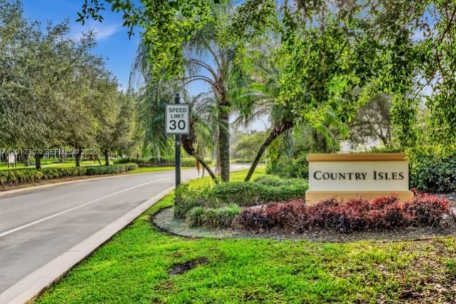 1395 Cottonwood Cir, Unit 1395, Weston, FL 33326 Photo