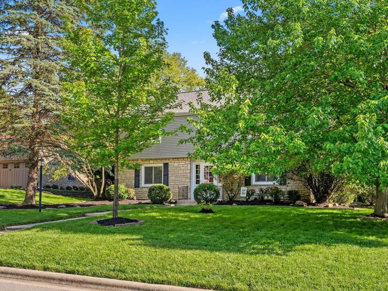 187 W Riverglen Drive, Columbus, OH 43085 Photo 2