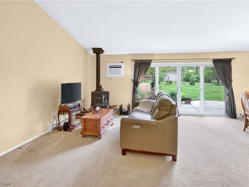 12808 Wellswood Trail, Chesterland, OH 44026 Photo 4