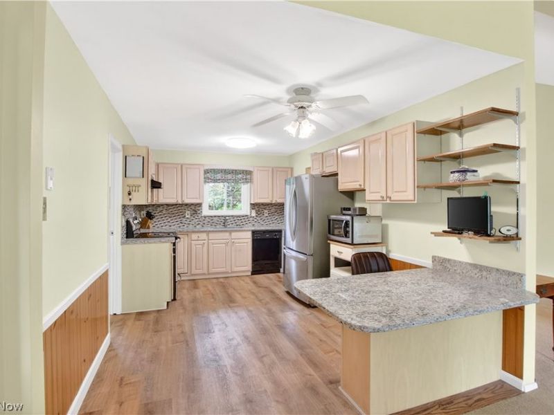 12808 Wellswood Trail, Chesterland, OH 44026 Photo 9