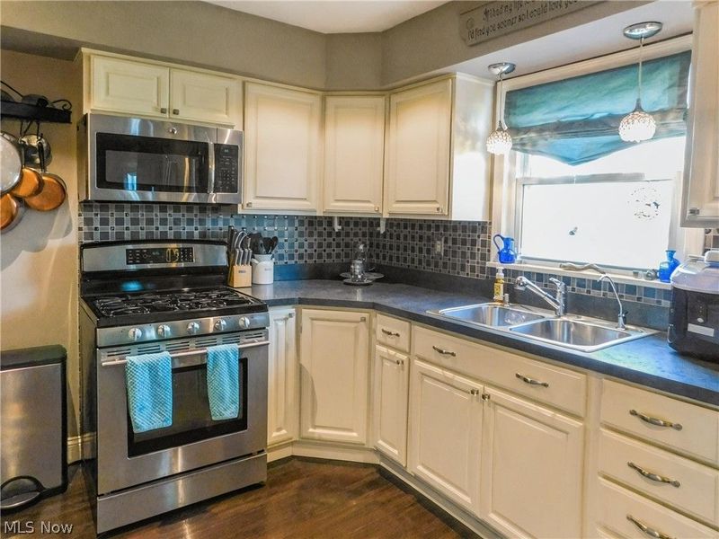 774 Eastwood Street, Geneva, OH 44041 Photo 11