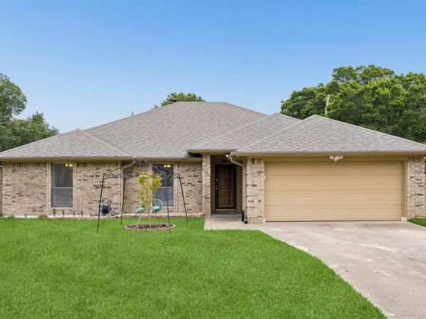 5401 Oak Branch Drive, Arlington, TX 76016