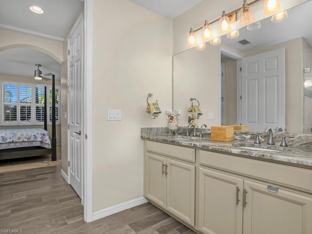 14867 Edgewater Cir , Naples, FL 34114 Photo