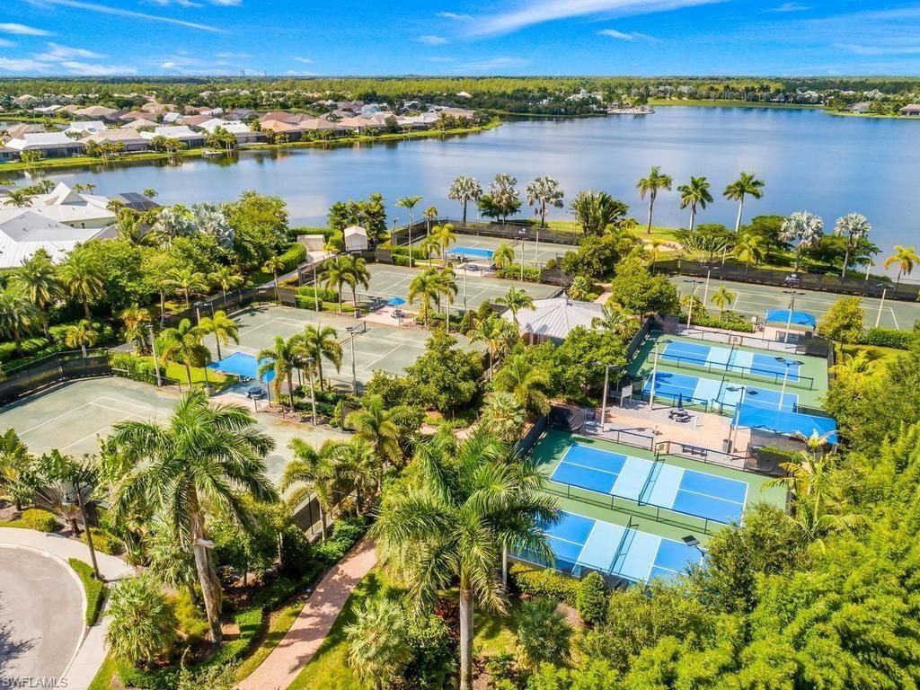 14867 Edgewater Cir , Naples, FL 34114 Photo