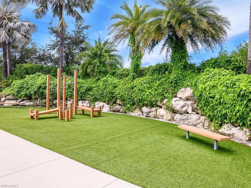 14867 Edgewater Cir , Naples, FL 34114 Photo