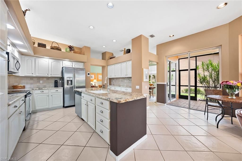13181 Southampton Dr, Bonita Springs, FL 34135 Photo
