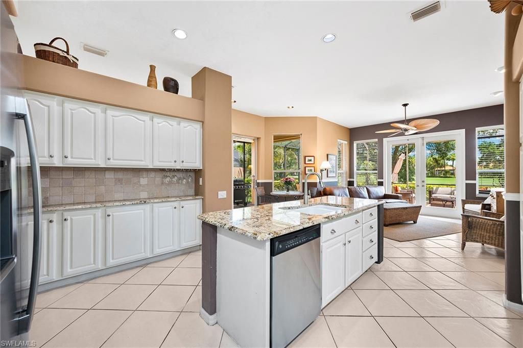 13181 Southampton Dr, Bonita Springs, FL 34135 Photo