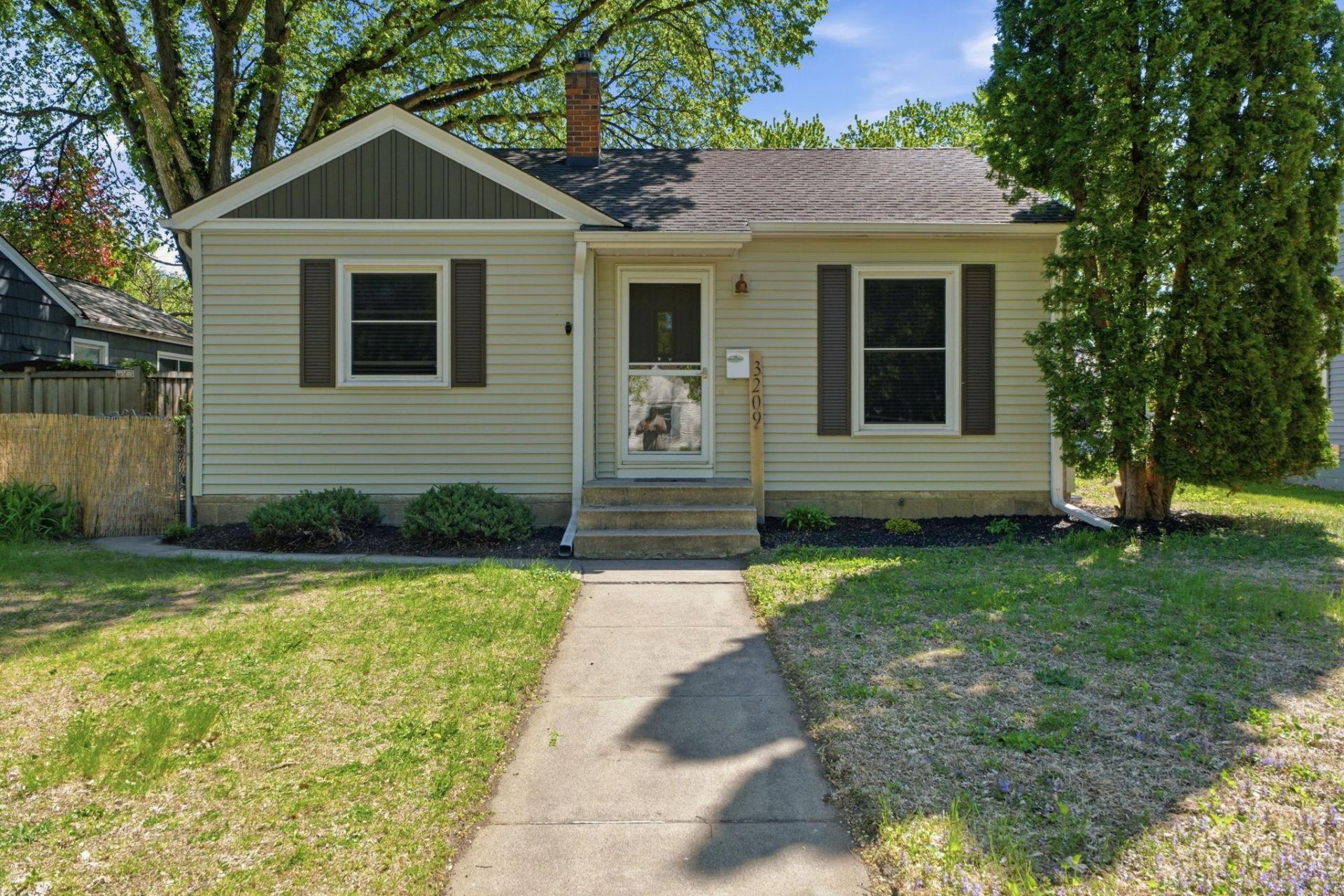 3209 Hampshire Avenue S, Saint Louis Park, MN 55426 Main Photo