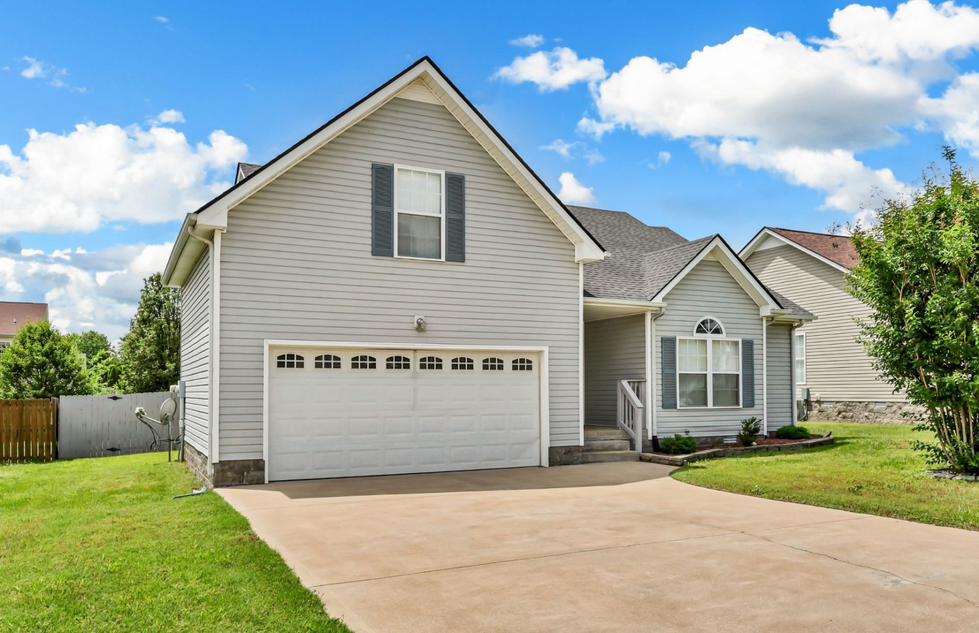 3736 Kendra Ct N, Clarksville, TN 37040 Main Photo